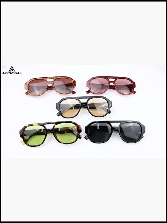 Retro Polarized Aviator Sunglasses with UV400 Protection, Unisex Fit main image 5